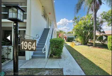 1964 NE 172 st, North Miami, FL 33162