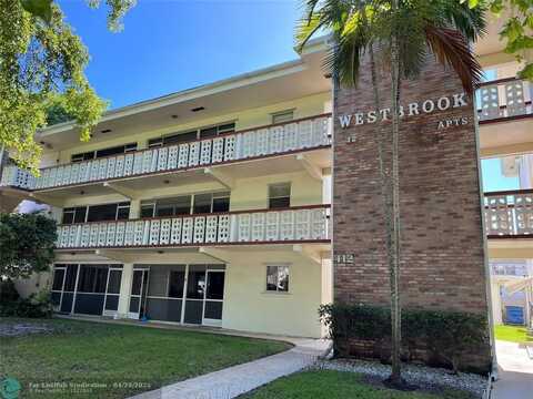 412 S Luna Ct, Hollywood, FL 33021
