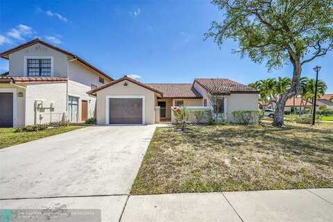 45 Columbia Ct, Deerfield Beach, FL 33442