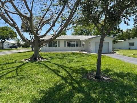 8604 N Campanelli Blvd, Plantation, FL 33322