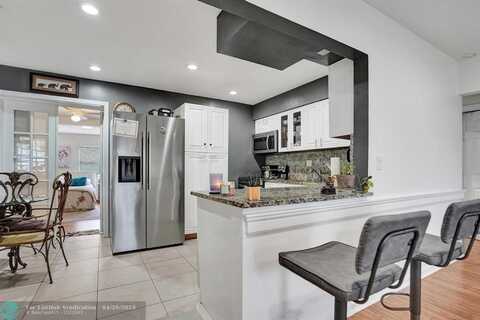 415 W Palm St, Lantana, FL 33462