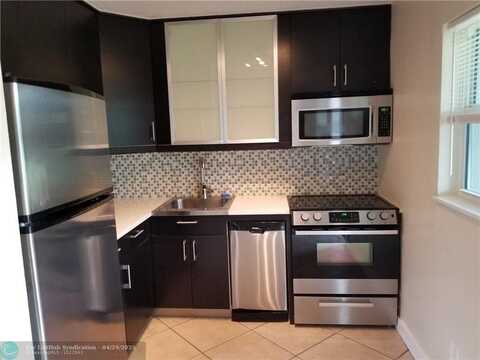 909 NE 23rd Dr, Wilton Manors, FL 33305