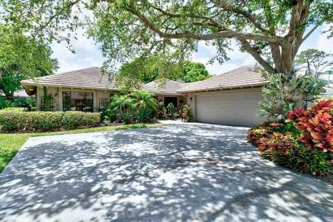 118 Prestwick Circle, Vero Beach, FL 32967