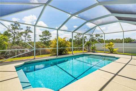 4213 Keeson Circle, Vero Beach, FL 32967