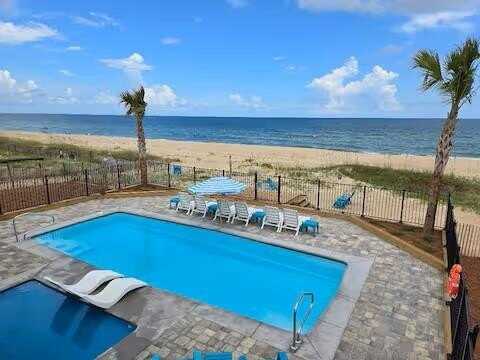 748 W Gorrie Dr, St. George Island, FL 32328