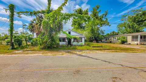 186 Ave E, Port Saint Joe, FL 32456