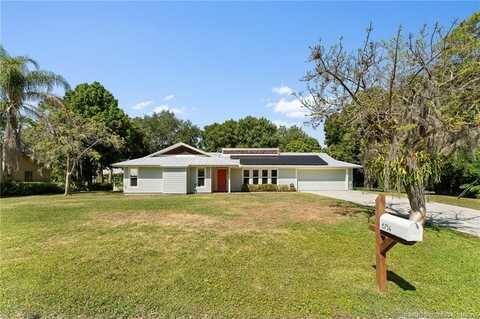 6754 SW Cinnamon Ct, Stuart, FL 34997
