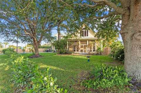 9066 SE Athena Street, Hobe Sound, FL 33455