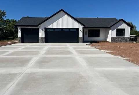 305 GREENBRIER Drive, HORTONVILLE, WI 54944