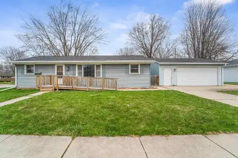 922 AMHART Drive, DE PERE, WI 54115
