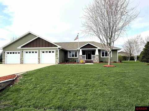 516 Valley View Drive, Courtland, MN 56021