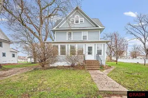 413 E 5th Street, Blue Earth, MN 56013