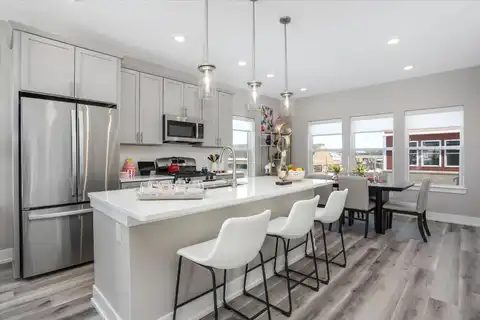 793 Canterbury Lane, Troy, MI 48085