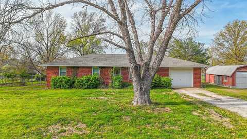 7741 E Parklane Dr., Columbia, MO 65201