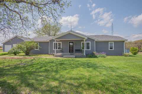 3027 County Road 2270, Moberly, MO 65270