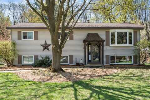 3286 SPRING MEADOW Drive, Rochester, MI 48306