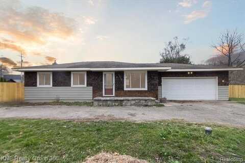 9526 GARDEN, Commerce Township, MI 48382