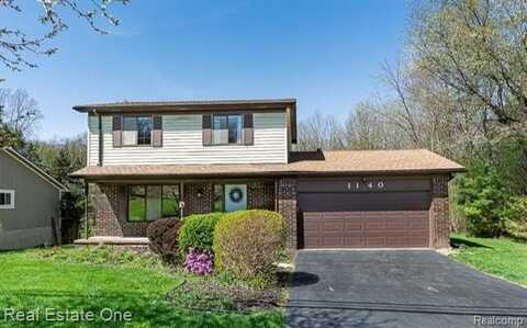 1140 S BALDWIN Road, Lake Orion, MI 48360