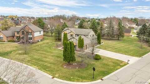 4070 GREENBRIAR Court, Rochester, MI 48306