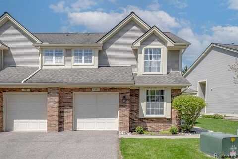 717 WHISPERWOOD Trail, Fenton, MI 48430