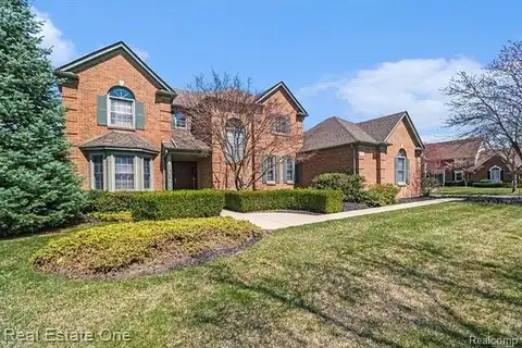 1133 DORAL Drive, Troy, MI 48085