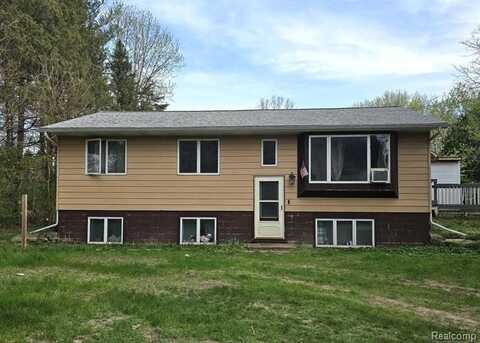 8177 W Mount Morris Road, Flushing, MI 48433