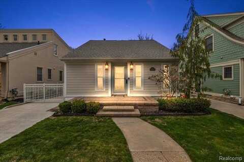 1627 HOLLAND Street, Birmingham, MI 48009