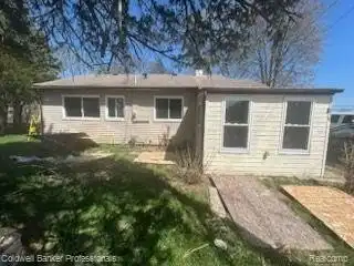 31514 Allegan Court, Westland, MI 48186