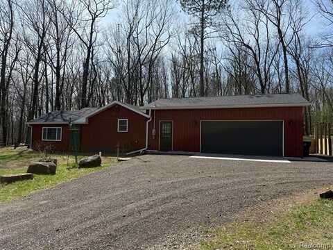 1285 BORDER Drive, Gladwin, MI 48624