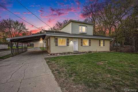 2543 IMLAY CITY Road, Lapeer, MI 48446