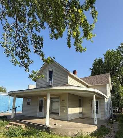 219 West 4th Street, Larned, KS 67550