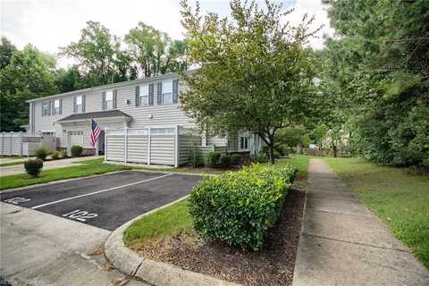 100 Grant Court, Yorktown, VA 23692