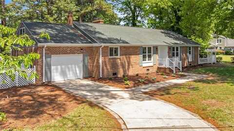 2752 Martone Rd, Norfolk, VA 23518