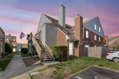 5081 Gatehouse Way, Virginia Beach, VA 23455