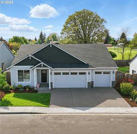 317 S 7TH ST, Carlton, OR 97111