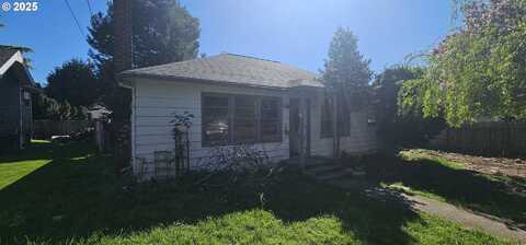 344 S 15TH ST, Saint Helens, OR 97051