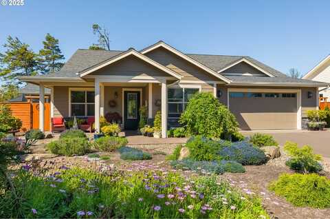 88090 LAKE POINT DR, Florence, OR 97439