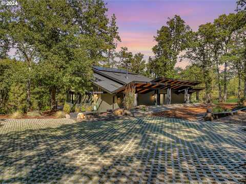 6805 HIGHWAY 30W, The Dalles, OR 97058