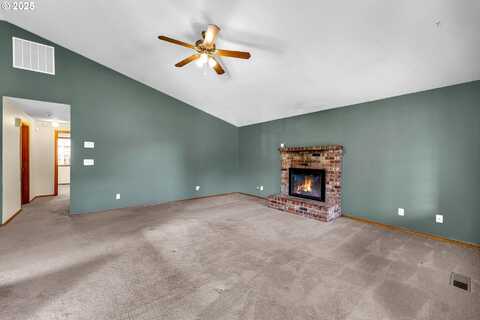 1338 NE 51ST AVE, Hillsboro, OR 97124