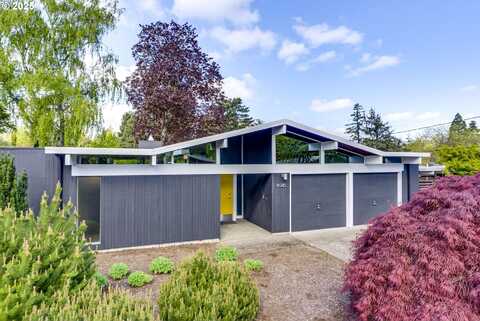 8545 SW Cecilia TER, Portland, OR 97223