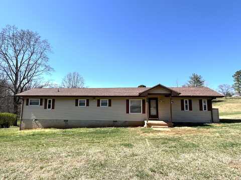 712 Farmer LN, Vinton, VA 24179