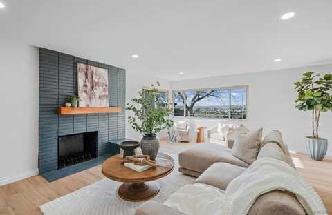 5161 Dorman Dr, San Diego, CA 92115