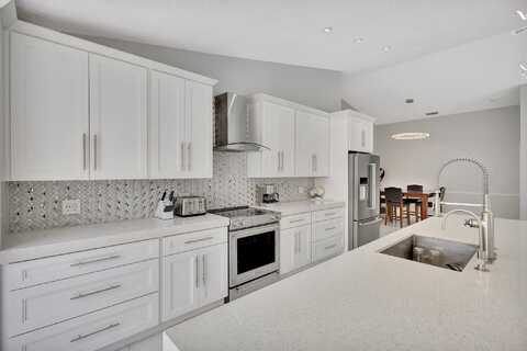 1077 Siena Oaks Circle E, Palm Beach Gardens, FL 33410