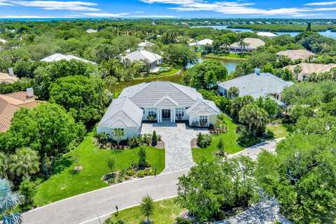 201 Shores Drive, Vero Beach, FL 32963