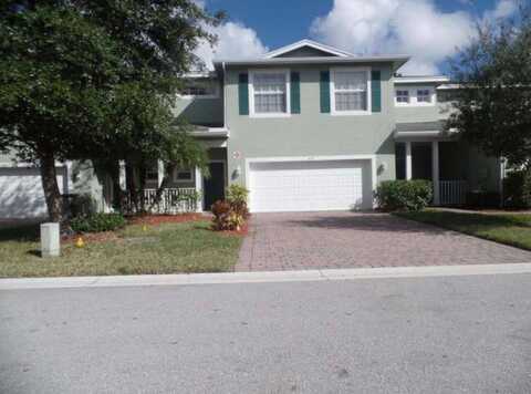 672 NE Bent Paddle Lane, Port Saint Lucie, FL 34983