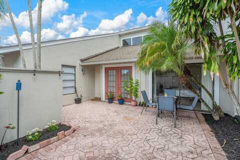 12767 Spinnaker Lane, Wellington, FL 33414
