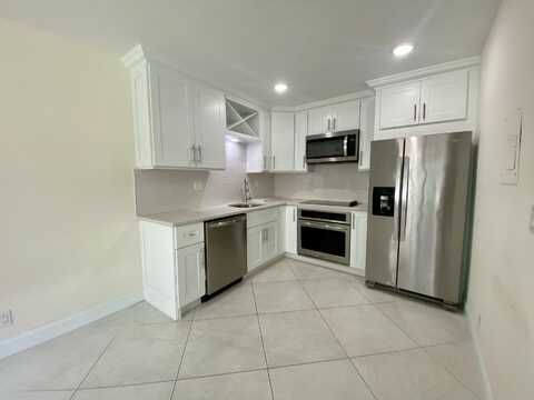 296 Burgundy G, Delray Beach, FL 33484