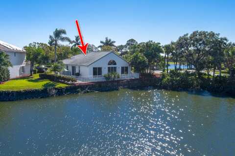 1401 SE Glencoe Court, Port Saint Lucie, FL 34952