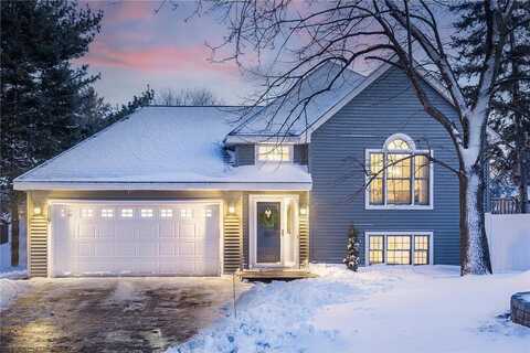 8876 Knollwood Drive, Eden Prairie, MN 55347
