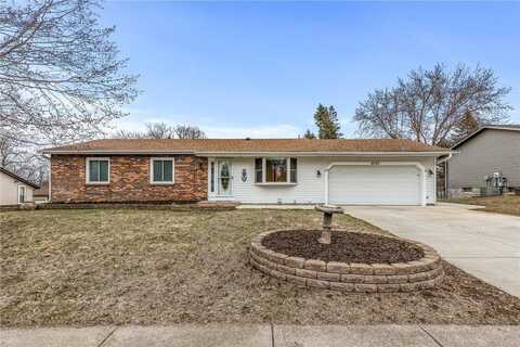 4725 141st Street W, Apple Valley, MN 55124